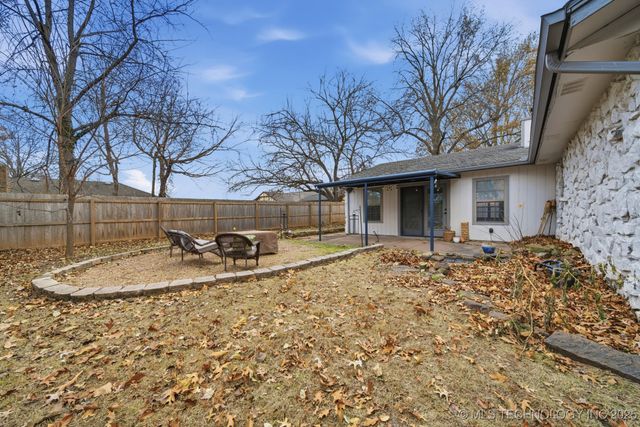 204 W Albuquerque Street, Broken Arrow, OK 74011