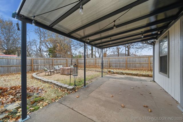 204 W Albuquerque Street, Broken Arrow, OK 74011