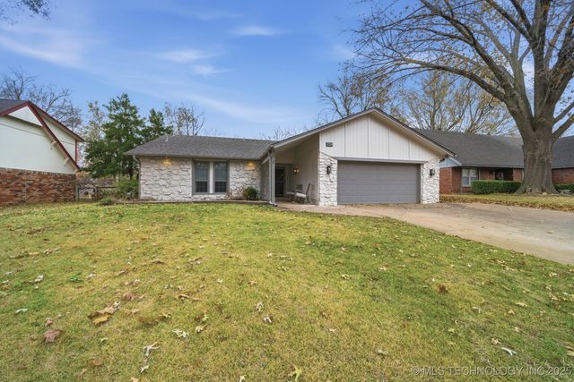 204 W Albuquerque Street, Broken Arrow, OK 74011