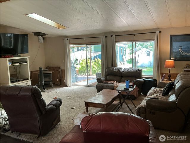 2741 E Timberlake Drive W, Shelton, WA 98584