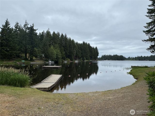 2741 E Timberlake Drive W, Shelton, WA 98584