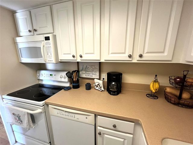 880 MANDALAY AVENUE S806, Clearwater Beach, FL 33767