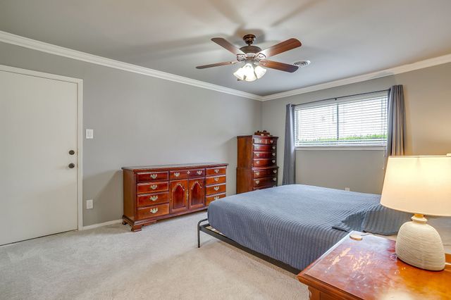 6601 Dakar Road W, Fort Worth, TX 76116