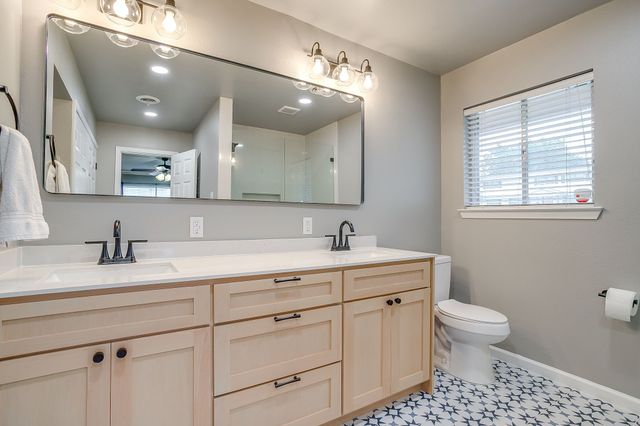 6601 Dakar Road W, Fort Worth, TX 76116