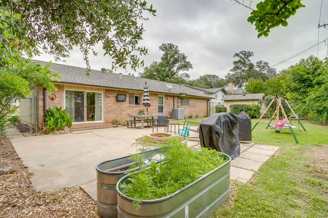 6601 Dakar Road W, Fort Worth, TX 76116