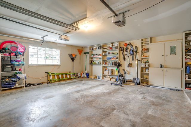 6601 Dakar Road W, Fort Worth, TX 76116