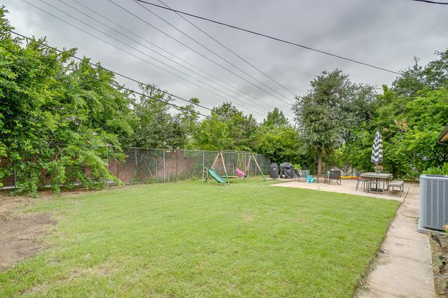 6601 Dakar Road W, Fort Worth, TX 76116