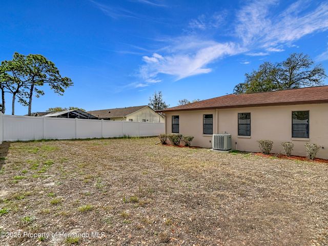 7478 Dundee Way, Spring Hill, FL 34613