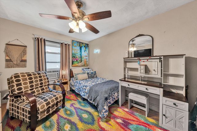 2015 Denniston AVE SW, Roanoke, VA 24015