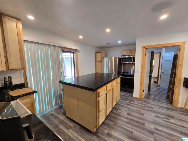 2529 EWING AVENUE, Gadsden, AL 35901