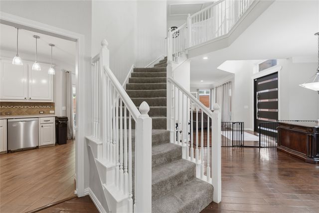 5904 Heron Cove Lane, The Colony, TX 75056