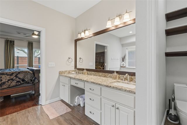 5904 Heron Cove Lane, The Colony, TX 75056