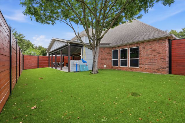 5904 Heron Cove Lane, The Colony, TX 75056