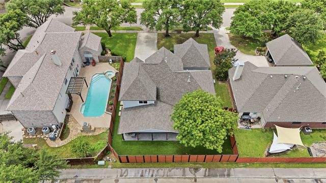 5904 Heron Cove Lane, The Colony, TX 75056