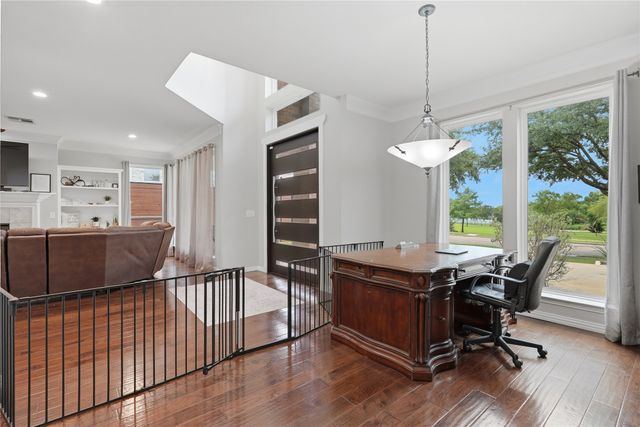5904 Heron Cove Lane, The Colony, TX 75056