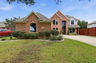 5904 Heron Cove Lane, The Colony, TX 75056