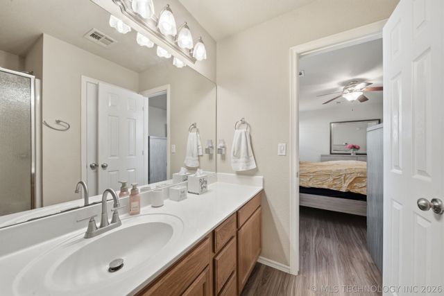 14305 E 112th Place N, Owasso, OK 74055