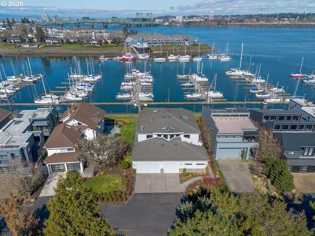 165 N LOTUS BEACH Dr, Portland, OR 97217