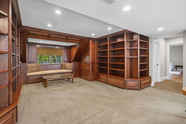12307 S Hobart Street, Palos Park, IL 60464