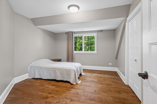 12307 S Hobart Street, Palos Park, IL 60464