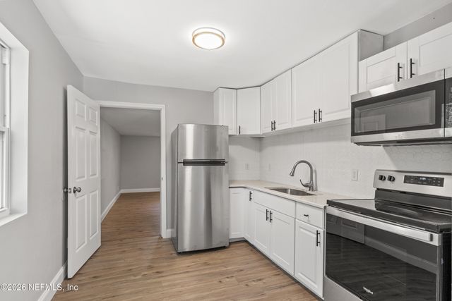 3040 W 5TH Street, Jacksonville, FL 32254