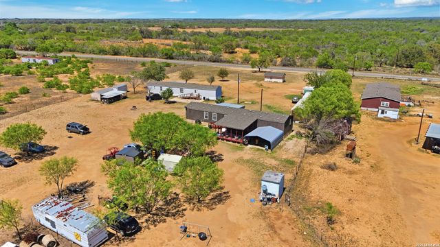 2145 FM 2504, Poteet, TX 78065