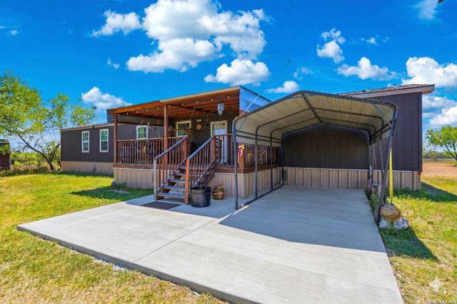 2145 FM 2504, Poteet, TX 78065