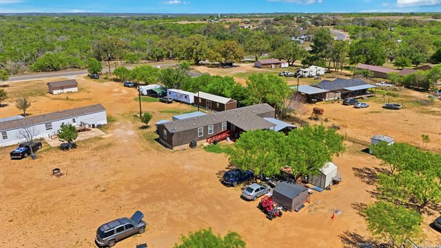 2145 FM 2504, Poteet, TX 78065