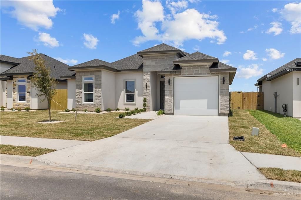 1308 S 9th Street, Alamo, TX 78516