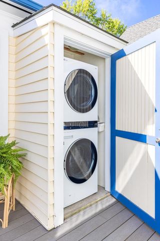 141 Caledonia Avenue, Pacific Grove, CA 93950