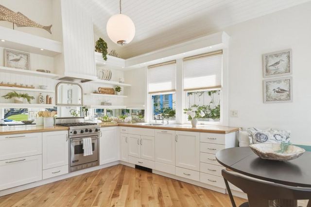 141 Caledonia Avenue, Pacific Grove, CA 93950