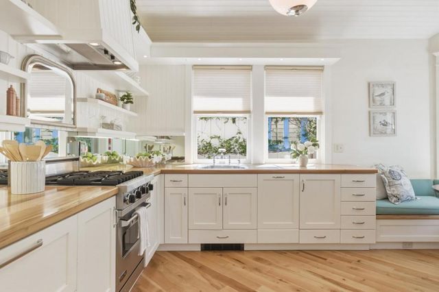 141 Caledonia Avenue, Pacific Grove, CA 93950