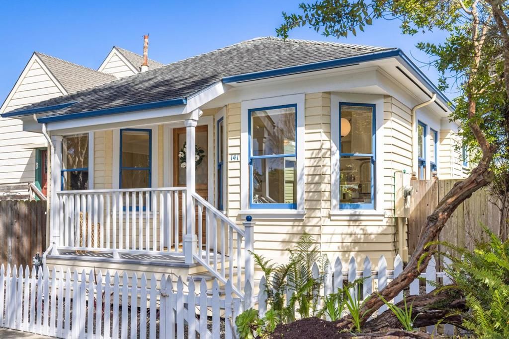 141 Caledonia Avenue, Pacific Grove, CA 93950