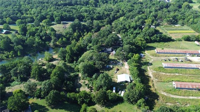 4292 Hewitt Springs Road, Springdale, AR 72764
