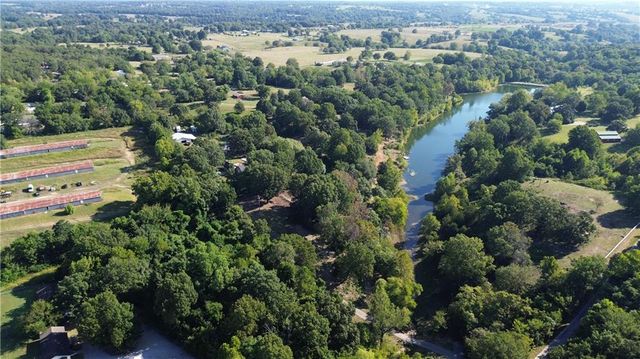 4292 Hewitt Springs Road, Springdale, AR 72764
