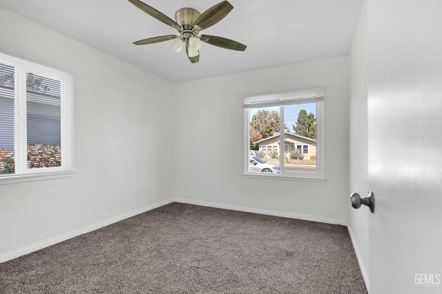 2605 Cleveland Way, Bakersfield, CA 93304