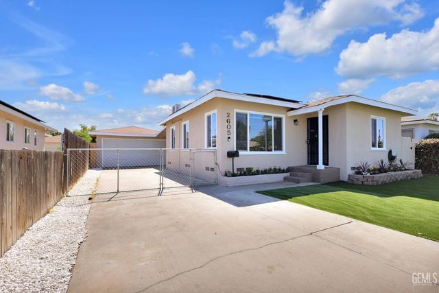2605 Cleveland Way, Bakersfield, CA 93304