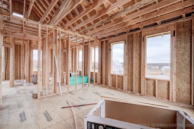 39 Lower Greenway, Carlton Landing, OK 74432