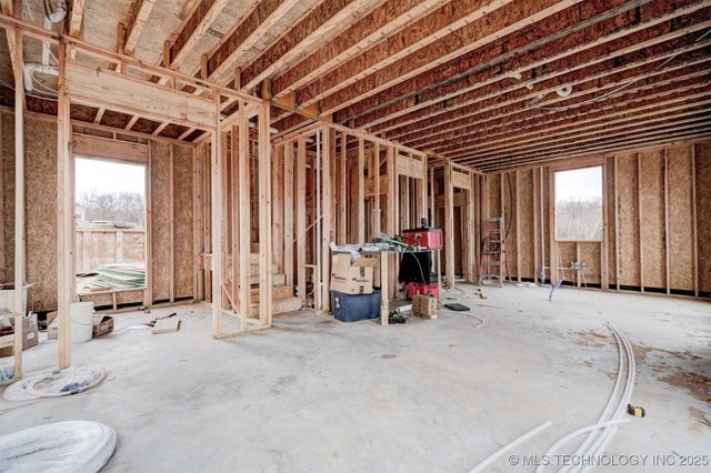 39 Lower Greenway, Carlton Landing, OK 74432