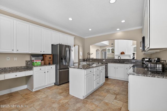 10584 CRESTON GLEN Circle E, Jacksonville, FL 32256