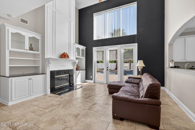 10584 CRESTON GLEN Circle E, Jacksonville, FL 32256