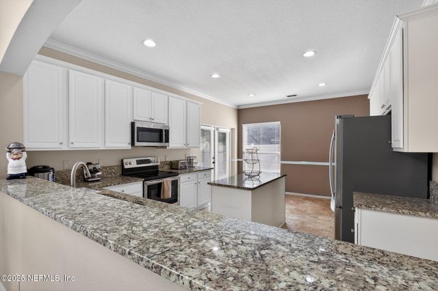 10584 CRESTON GLEN Circle E, Jacksonville, FL 32256