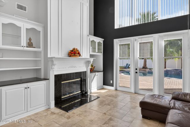 10584 CRESTON GLEN Circle E, Jacksonville, FL 32256