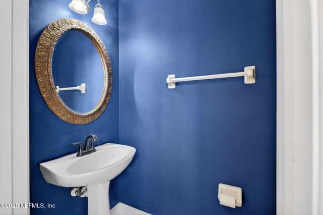 10584 CRESTON GLEN Circle E, Jacksonville, FL 32256