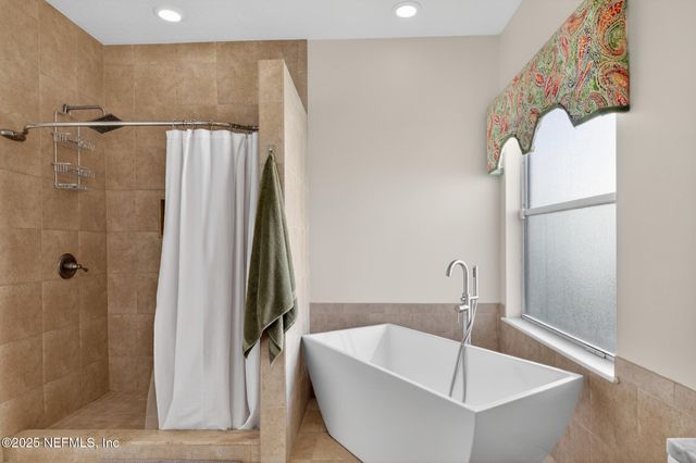 10584 CRESTON GLEN Circle E, Jacksonville, FL 32256