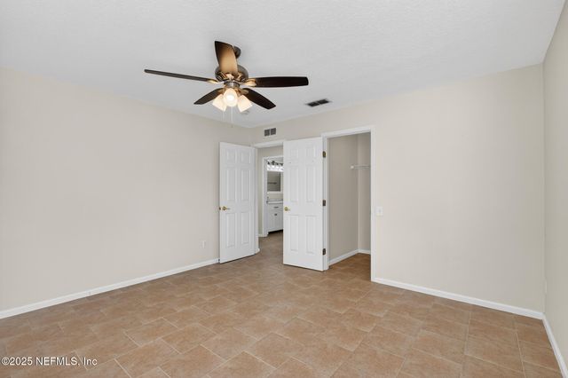 10584 CRESTON GLEN Circle E, Jacksonville, FL 32256
