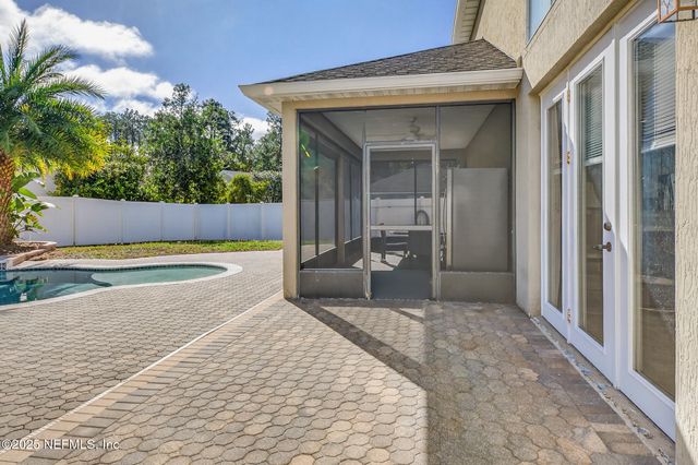 10584 CRESTON GLEN Circle E, Jacksonville, FL 32256