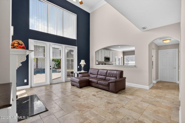 10584 CRESTON GLEN Circle E, Jacksonville, FL 32256