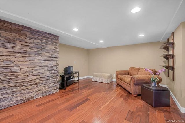 19 Birchwood Drive, South Huntington, NY 11746