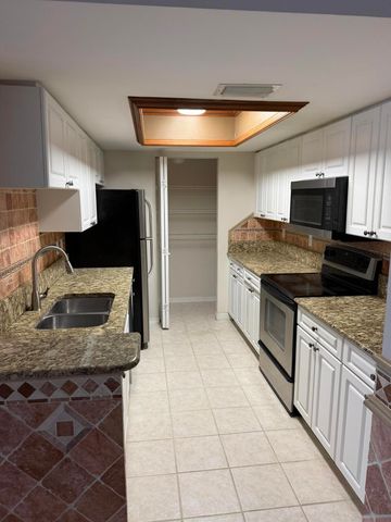 1500 S Crestwood Court S 1503, Royal Palm Beach, FL 33411